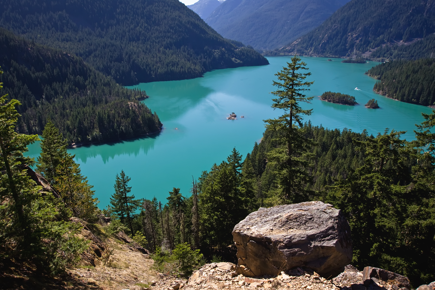 Diablo Lake overlook view along Highway 20
